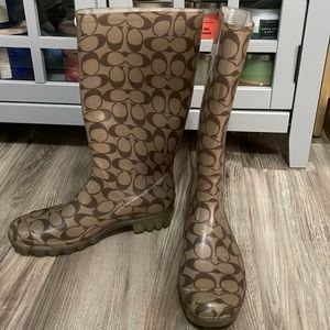 Coach classic rain boots size 8